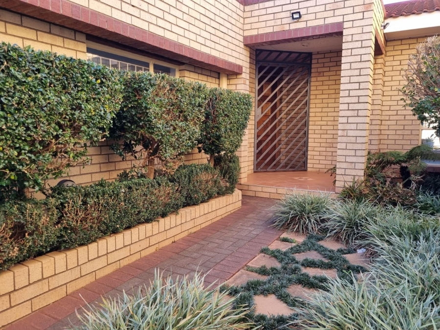 3 Bedroom Property for Sale in Pentagon Park Free State